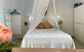 La Casa Del Pescatore N 33 - Porto Di St Spirito Bari